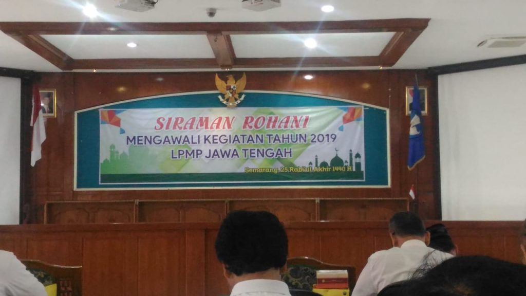 Awali Tahun 2019, LPMP Jateng Adakan Siraman Rohani
