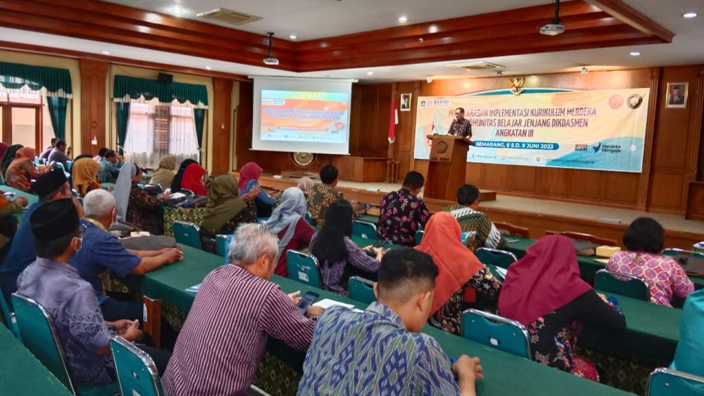 BBBMP Jateng Adakan Kegiatan Penyelarasan Implementasi Kurikulum Merdeka Bagi Komunitas Belajar Jenjang Pendidikan Dasar dan Menengah