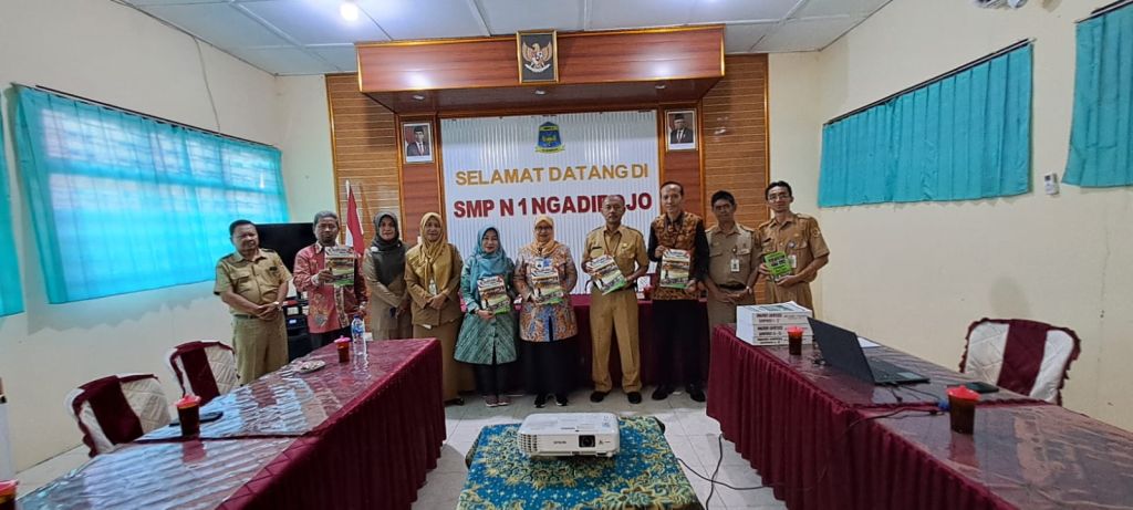 Menelusuri Asa Pendidikan di SMPN 1 Ngadirojo Kabupaten Wonogiri: Merdeka Belajar dalam Hutan Keberhasilan