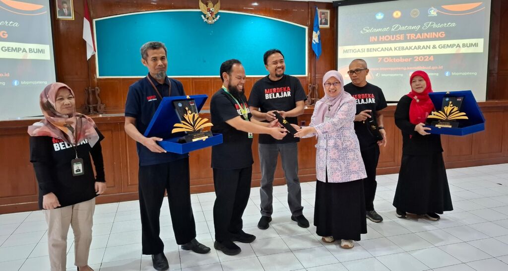 Advokasi Waliwilayah Jitu, BBPMP Jawa Tengah Raih Dua Penghargaan Utama dari Kemendikbudristek 