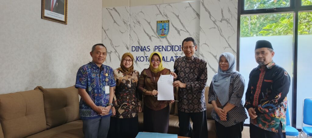 Dindik Kota Salatiga dan PJI Tandatangani Perjanjian Kerjasama untuk Penguatan Literasi Keuangan