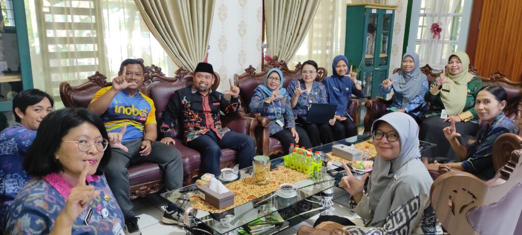 Inovasi Digitalisasi Pendidikan SMPN 2 Kota Salatiga dengan LMS: Dorong Efisiensi, Pembelajaran Aktif, dan Keterlibatan Siswa